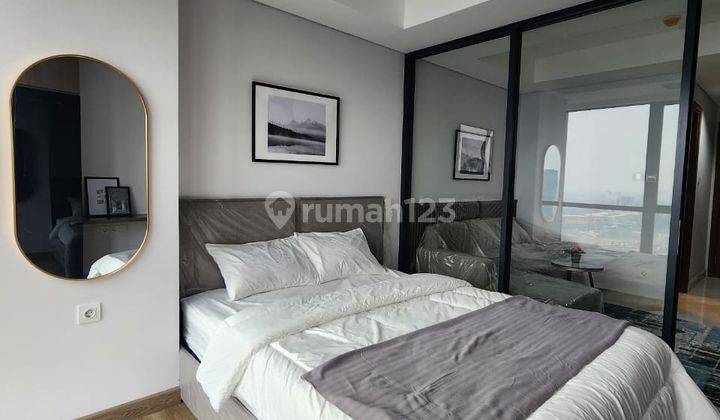 Disewakan Apartemen  The Smith, 1 Kamar, Furnish Baru Bagus