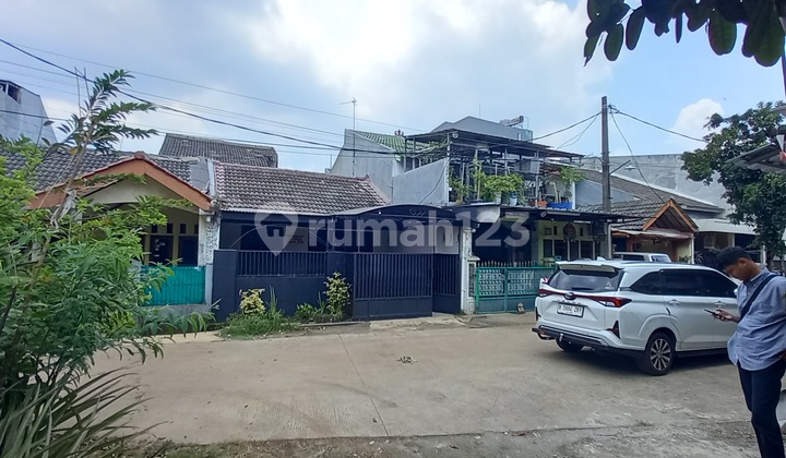 Rumah Sangat Murah Siap Huni.pembeli Duduk Manis Terima Beres.harga Sudah Termasuk Surat Surat Rumah Butuh Minim Renovasi Shm Di Jl. Merpati Putih V No. 5, Mekarsari, Cimanggis, Kota Depok, Jawa Barat, Indonesia, 16452, Cimanggis