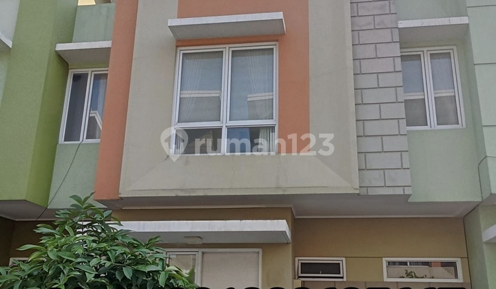 Quick Sale House in Arcadia Village Cluster, Gading Serpong