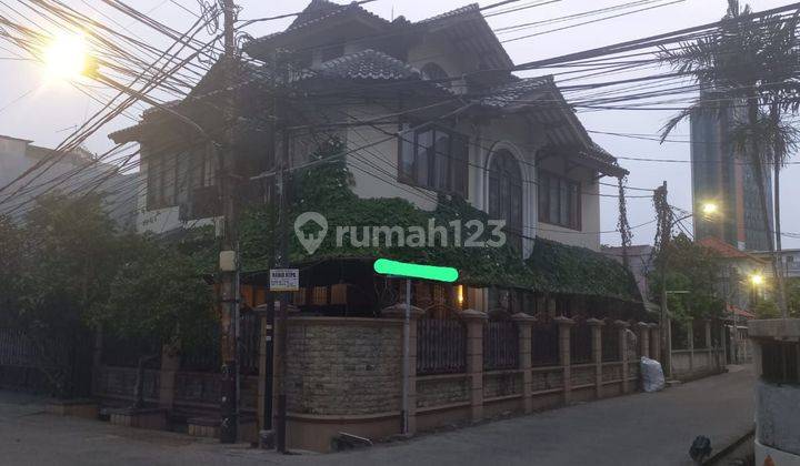 Rumah Tingkat Strategis Huk di Jl Seroja Tomang  1