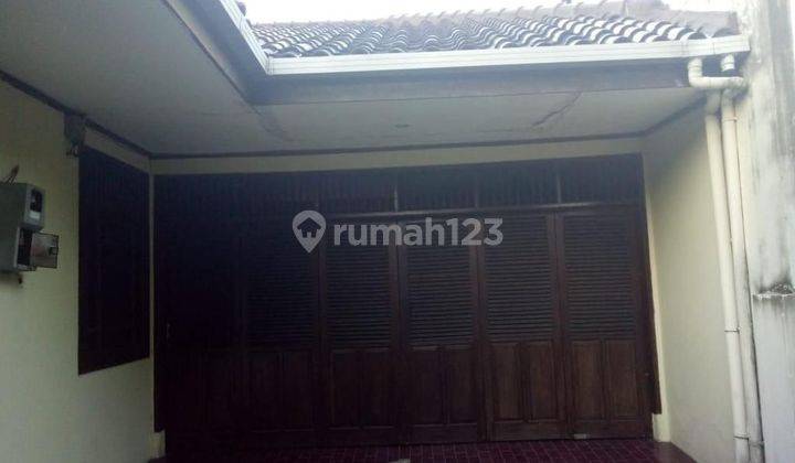 Rumah Pinggir Jalan Raya Pasar Minggu SHM Nego langsung dg Owner  2