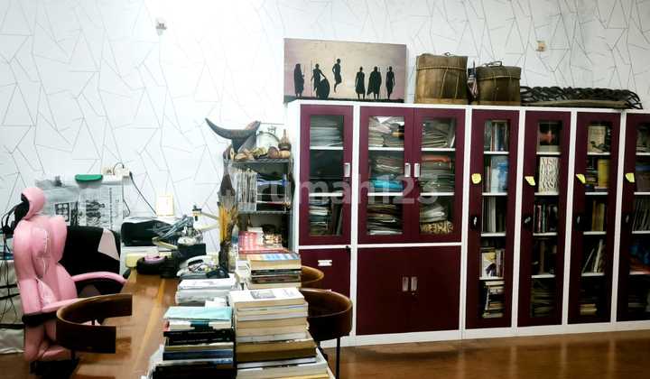 Strategic Shop House for Sale on Jl Raya Hankam, Quick Sale