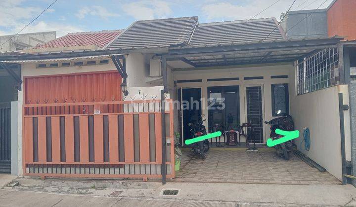 Rumah Luas Dekat Istn Strategis Masuk Mobil 1