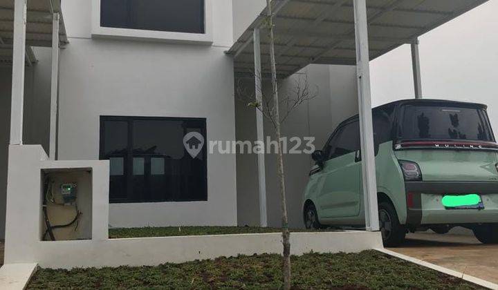 Dalam Cluster Keamanan 24 Jam Ada Kolam Renangnya 1