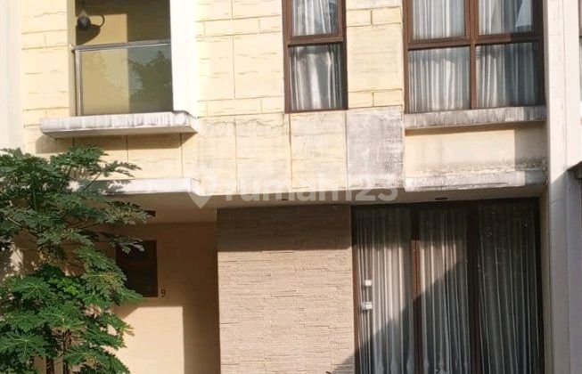 Dijual Rumah Dalam Cluster Ada Kolam Renang Keamanan 24 Jam di Adora Town House Jagakarsa Jaksel Dijual Rumah Dalam Cluster Ada Kolam Renang Keamanan 24 Jam di Adora Town House Jagakarsa Jaksel