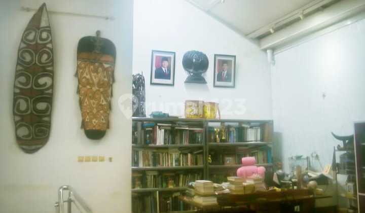 Strategic Shop House for Sale on Jl Raya Hankam, Quick Sale 2