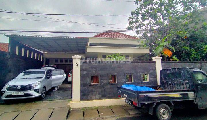 Rumah Bagus Luas 700m2 di Joglo Jakarta Barat 1