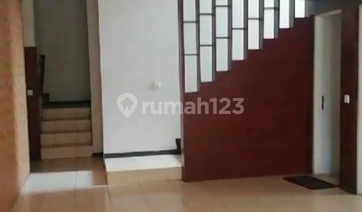 Rumah di Kota Baru Parahyangan Bandung, Strategis dekat Danau 2