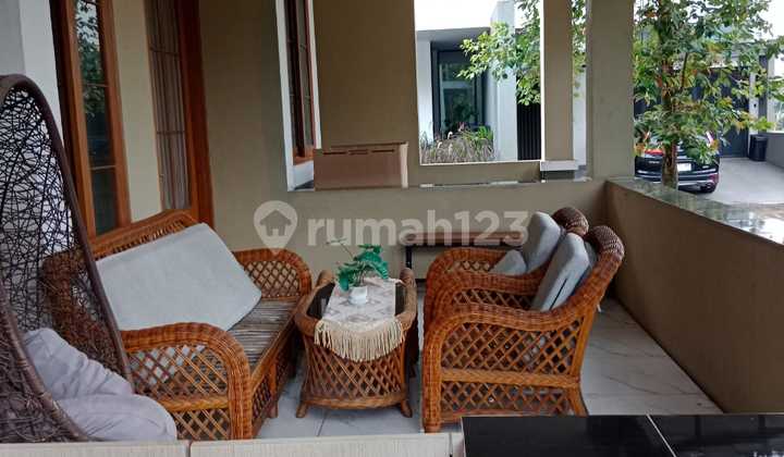 Rumah Mewah di Jingga Pranata Wetan Kota Baru Parahyangan Siap Huni