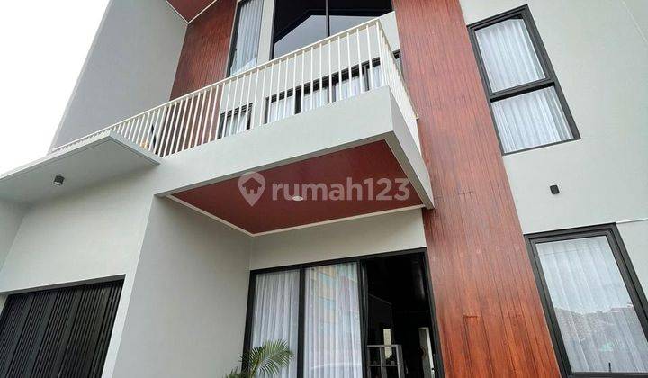 Dijual Rumah Mewah Baru Dibangun, Desain Arsitek Ternama 2