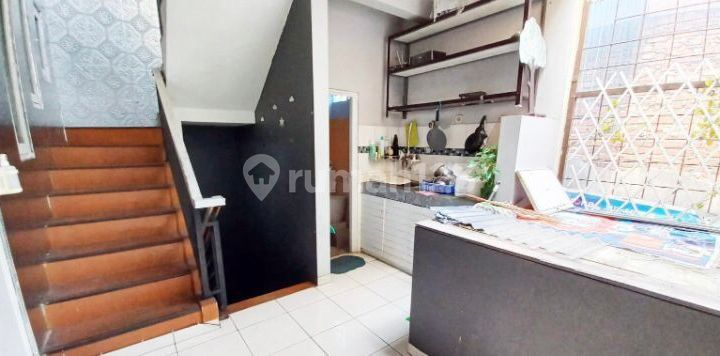 For Sale 3-Story Shop House in Sarijadi Bandung, Strategic Location &amp; Move-In Ready!