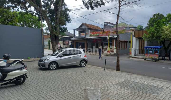 2-Story Shop House on Sangkuriang Street, North Cimahi, Corner. 2