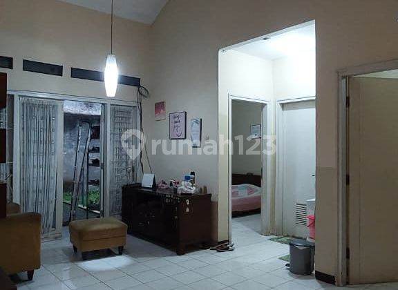 Furnished Ready-to-Occupy House in Tatar Jingganagara, Baru Parahyangan City, Bandung