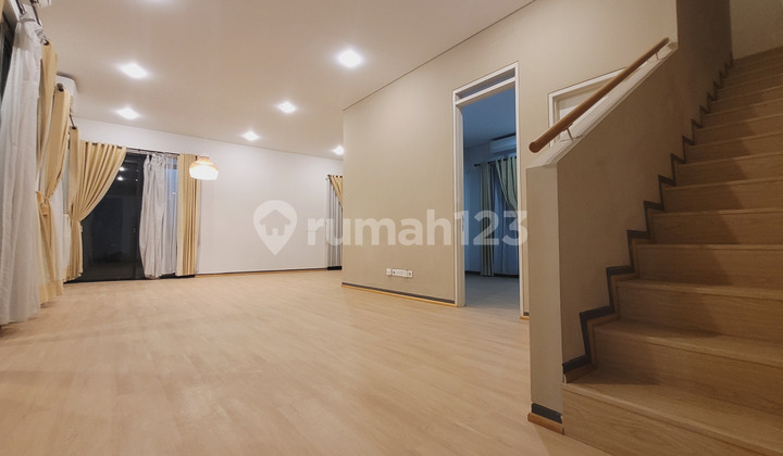 Rumah di Kamandaka Kota Baru Parahyangan, Bandung Mewah 2 Lantai Hook 2