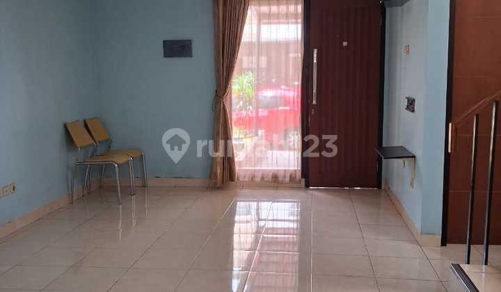 Dijual Hunian Dua Lantai Greenwood Pamulang Tangerang Selatan 2