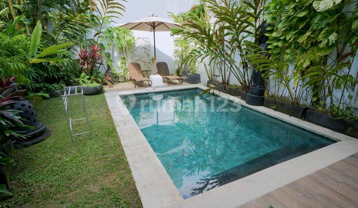 Dijual Villa Mewah Umaalas