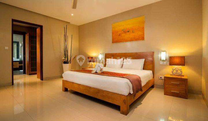 Dijual villa modern seminyak 1