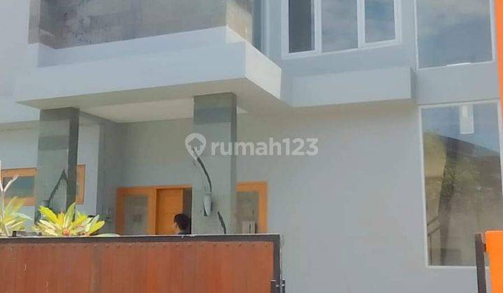 Dijual rumah lantai2 baru di jalan Tukad  pekerisan 1