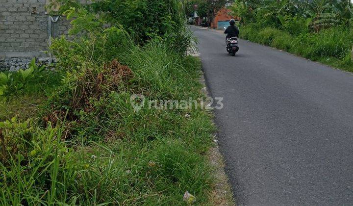 Land for sale on the side of the main road of Munggu Kapal 2