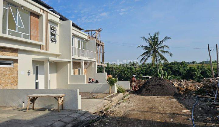 Dijual rumah baru lingkungan exclusive green lot  1