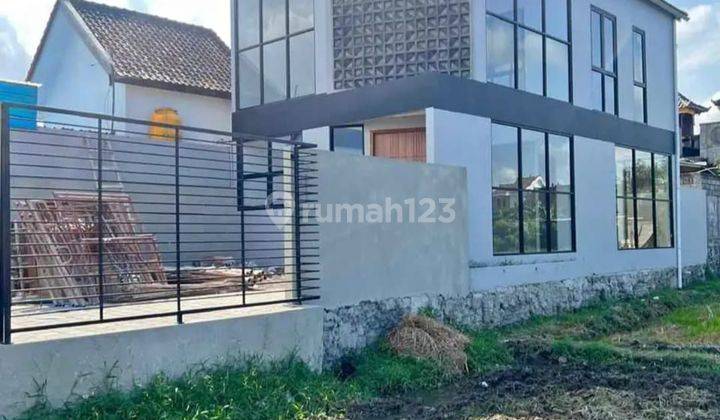 Dijual rumah baru lantai 2  2