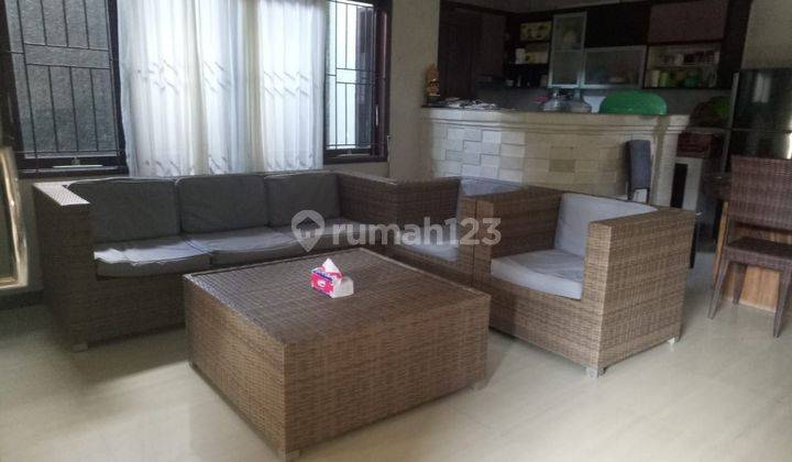 Dijual rumah lantai 2 panjer 2