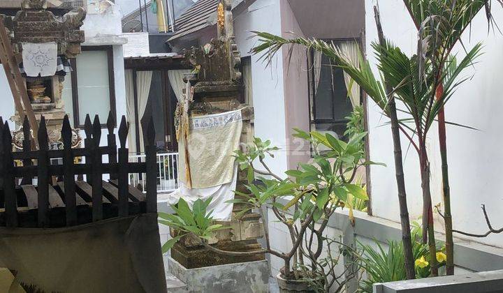 Dijual rumah lantai 2 renon bali 1