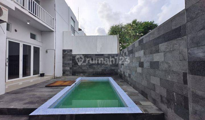 Dijual Villa Modern Di Kerobokan Bali 2