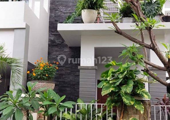 Dijual Rumah Modern Lantai 2 2