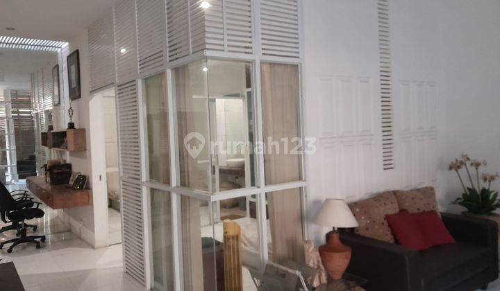 Dijual Rumah Lantai 2 Nangka Utara 2