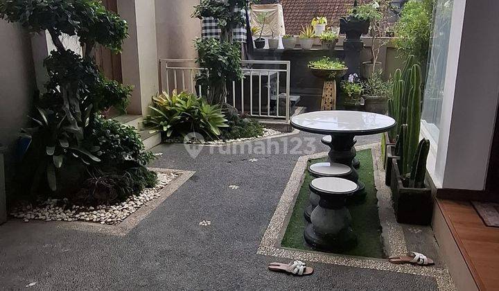 Dijual Rumah Modern Lantai Dua 2