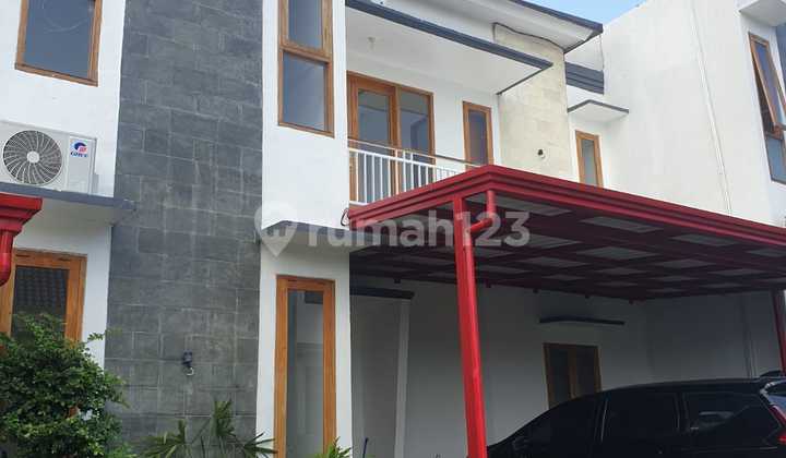 Dijual Rumah Siap Huni Lantai 2 2