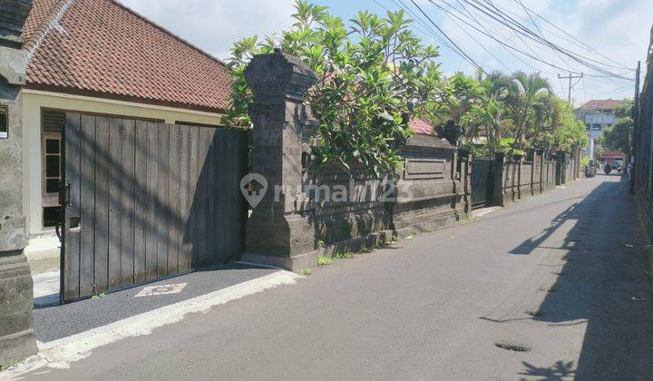 Dijual Rumah Halaman Luas Kesiman 2