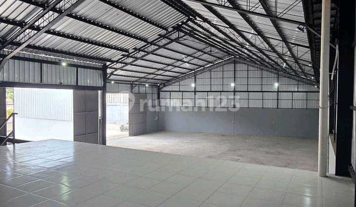 For Rent Warehouse in Sesetan For Rent Warehouse in Sesetan