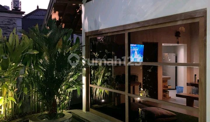 Dijual Villa Strategis Seminyak