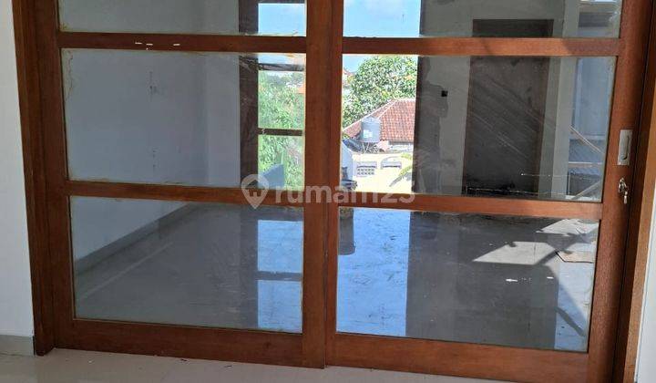 Dijual Rumah Siap Huni 2 Lantai Abian Base 2