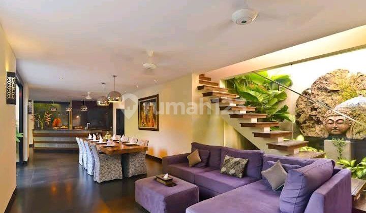 Dijual Villa Mewah Batu Belig Canggu
