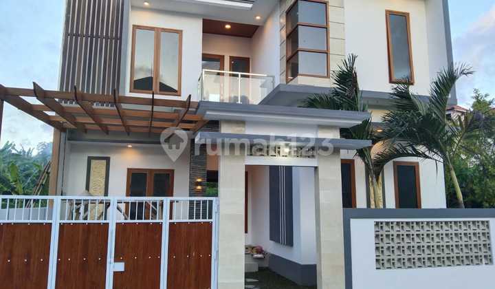 Dijual Rumah Lantai 2 2