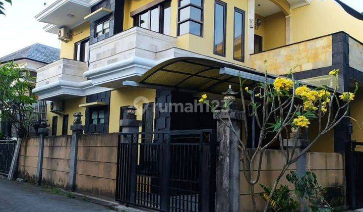 Dijual Rumah 2 Lantai Siap Huni 1