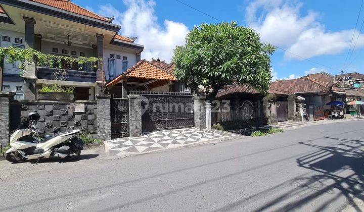 Dijual Rumah Lantai 2 Sesetan  1