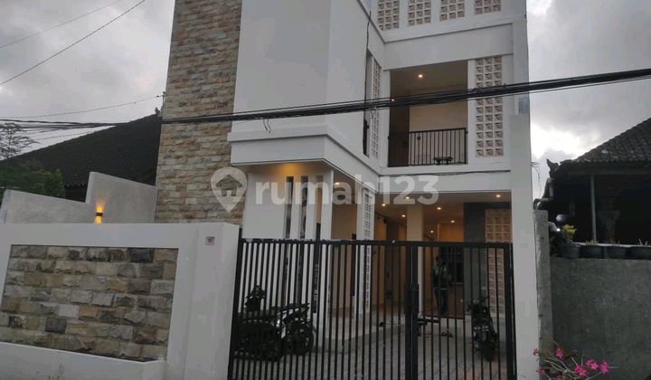 Dijual Kost Mewah Imam Bonjol Dijual Kost Mewah Imam Bonjol