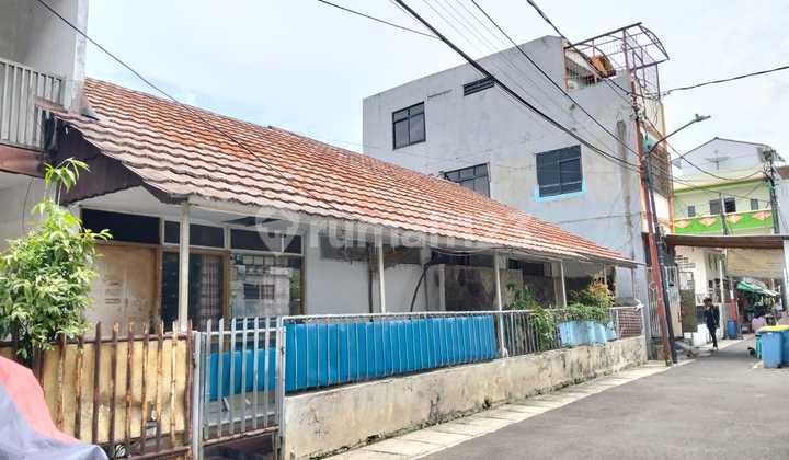 Rumah Tua Batutulis Jakarta Pusat 