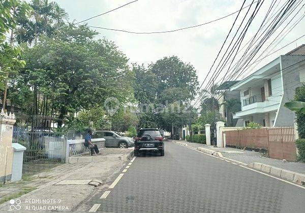 Rumah Jl Lombok Menteng 1