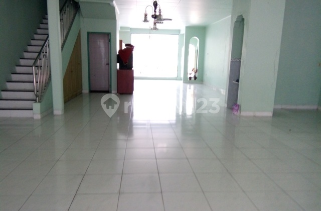 Rumah Elang Laut Pantai Indah Kapuk