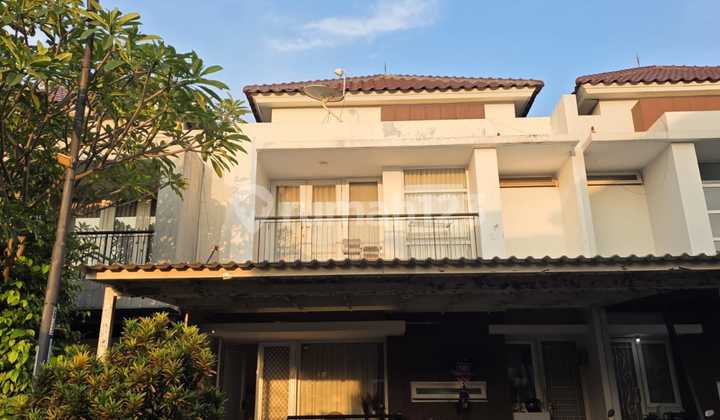 Nice Elite Area House in Raffles Hills Housing, Cibubur Nice Elite Area House in Raffles Hills Housing, Cibubur