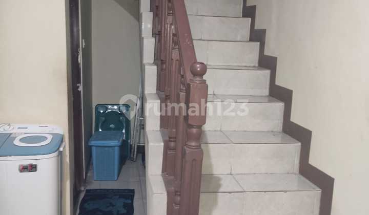 Dijual Rumah 2 Lantai Bagus di Taman Harapan Baru, Bekasi 2