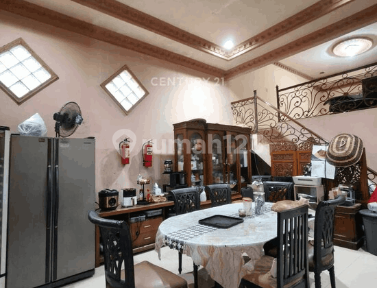 Large 2-Story House Marunda Cilincing 7 Bedrooms SHM 3-Car Carport 2