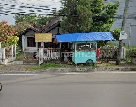 rumah pinggir jalan di pusat kota sumber rumah pinggir jalan di pusat kota sumber