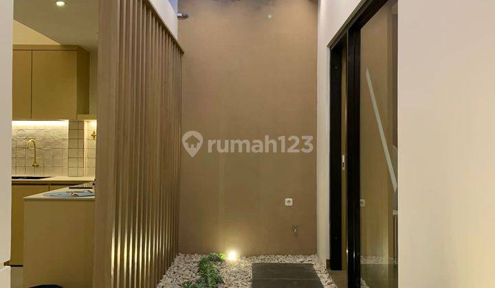 JUAL RUMAH 100% Newly Renovated Casa De Latte Wangsakerta KBP 1