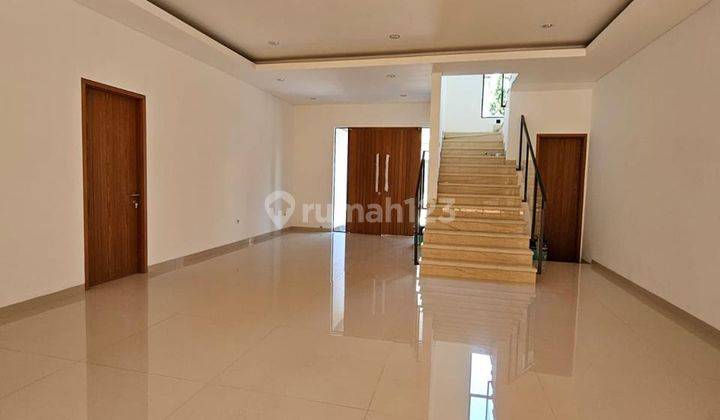 Jual Rumah Singgasana Pradana Siap Huni  2